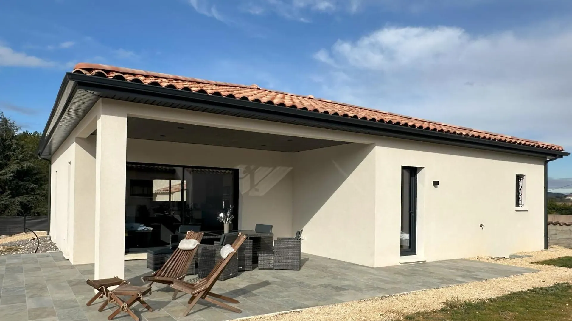 Villa Dyane Salavas 0*,